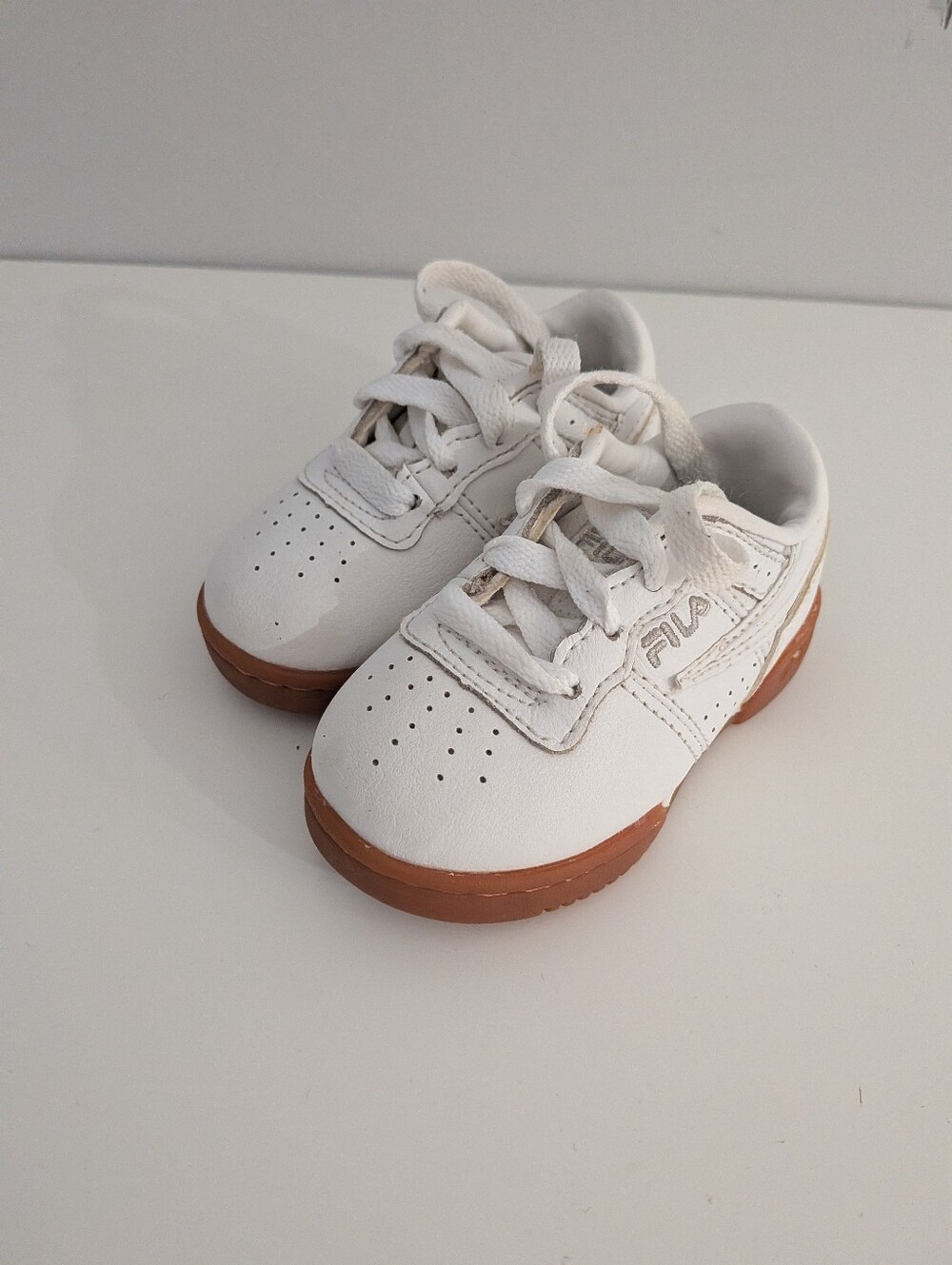 FILA Original Fitness Toddler White Gum Sole Low Top Sneakers Retro 5T EU 20